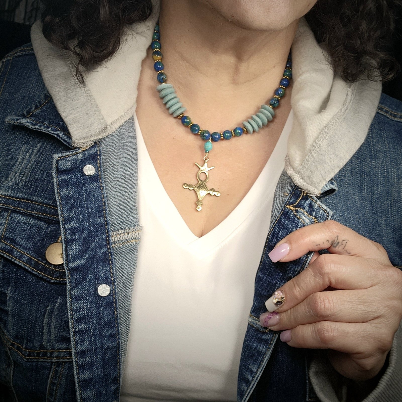 Tuareg Cross Necklace โ Handmade Tribal Jewelry with Antique Brass Pendant, Ashanti Glass & Magnesite Beads with Magnetic Clasp - Image 5