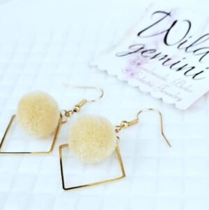 Beige Fussball Golden Earrings
